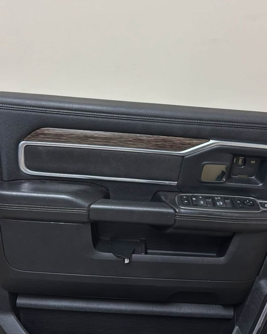 2009-2018 Ram Laramie black door panels - Image 3