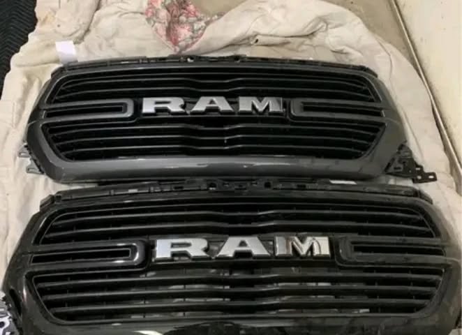 Ram painted grille for 1500 sport laramie longhorn 2019-2022 Grill - Image 8