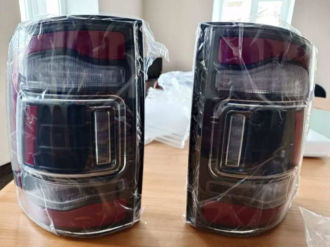Dodge RAM 4 TailLights