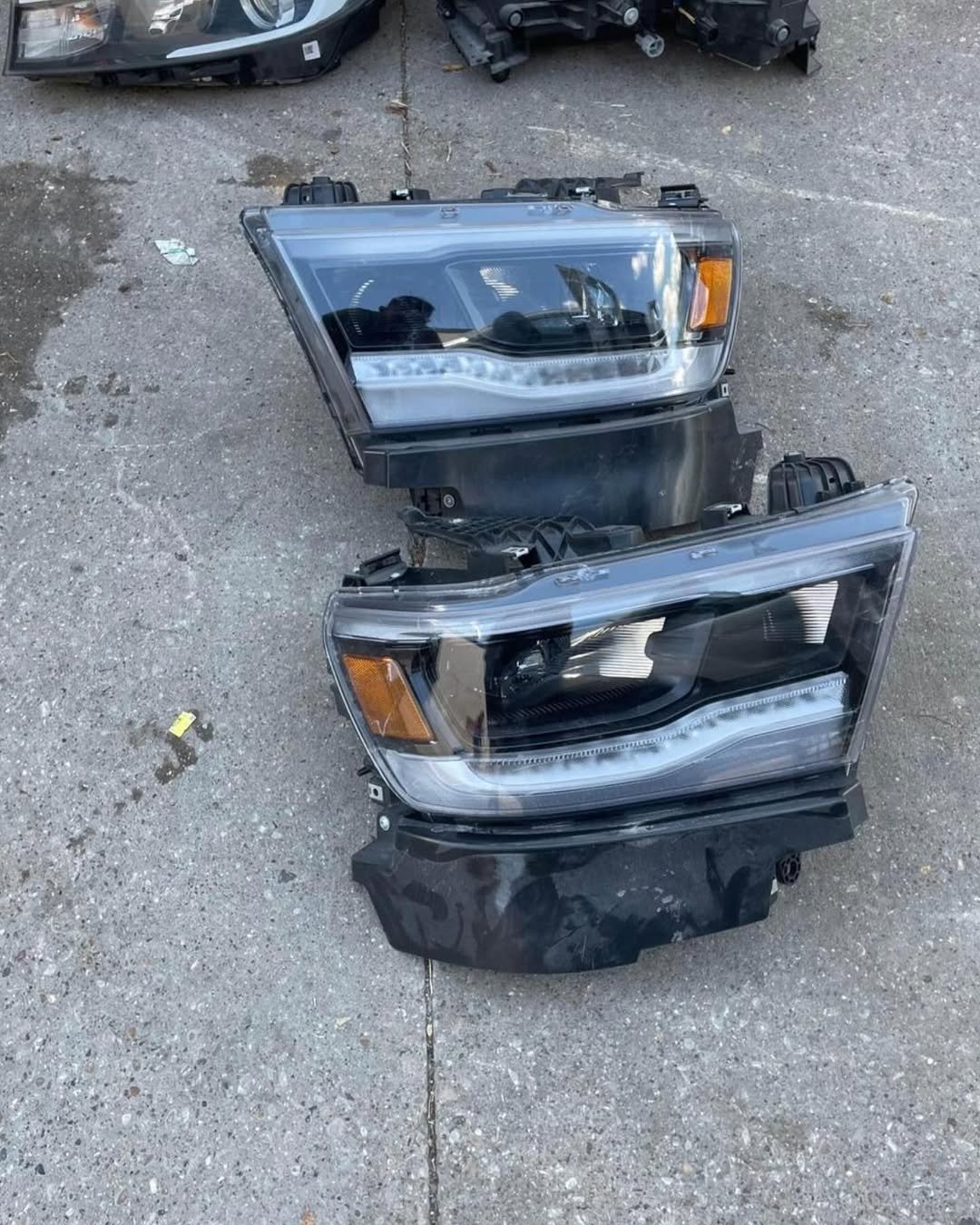 RAM 1500 HEADLIGHTS FULL LED OEM - Image 7