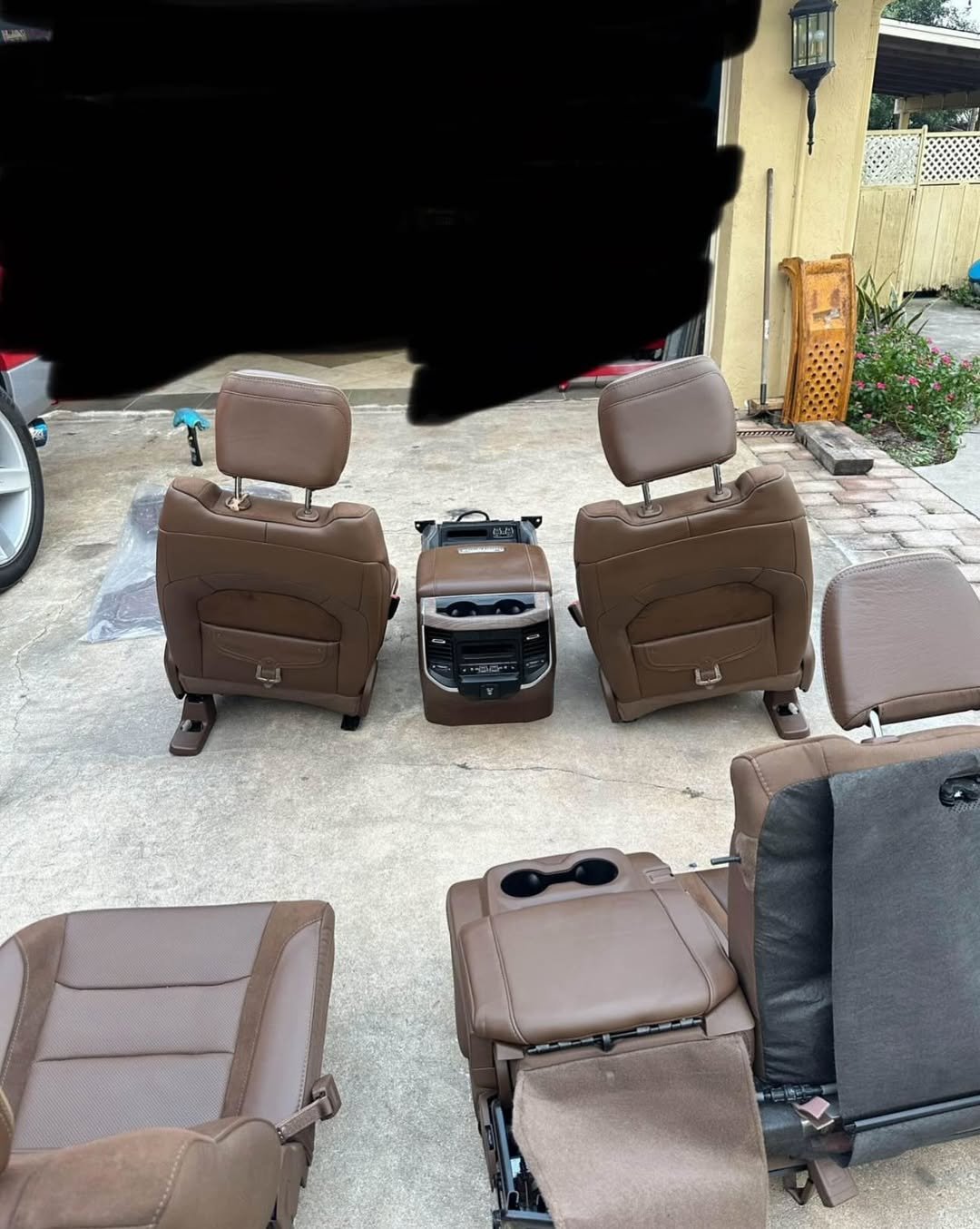 Limited longhorn interior/ seats - Image 5