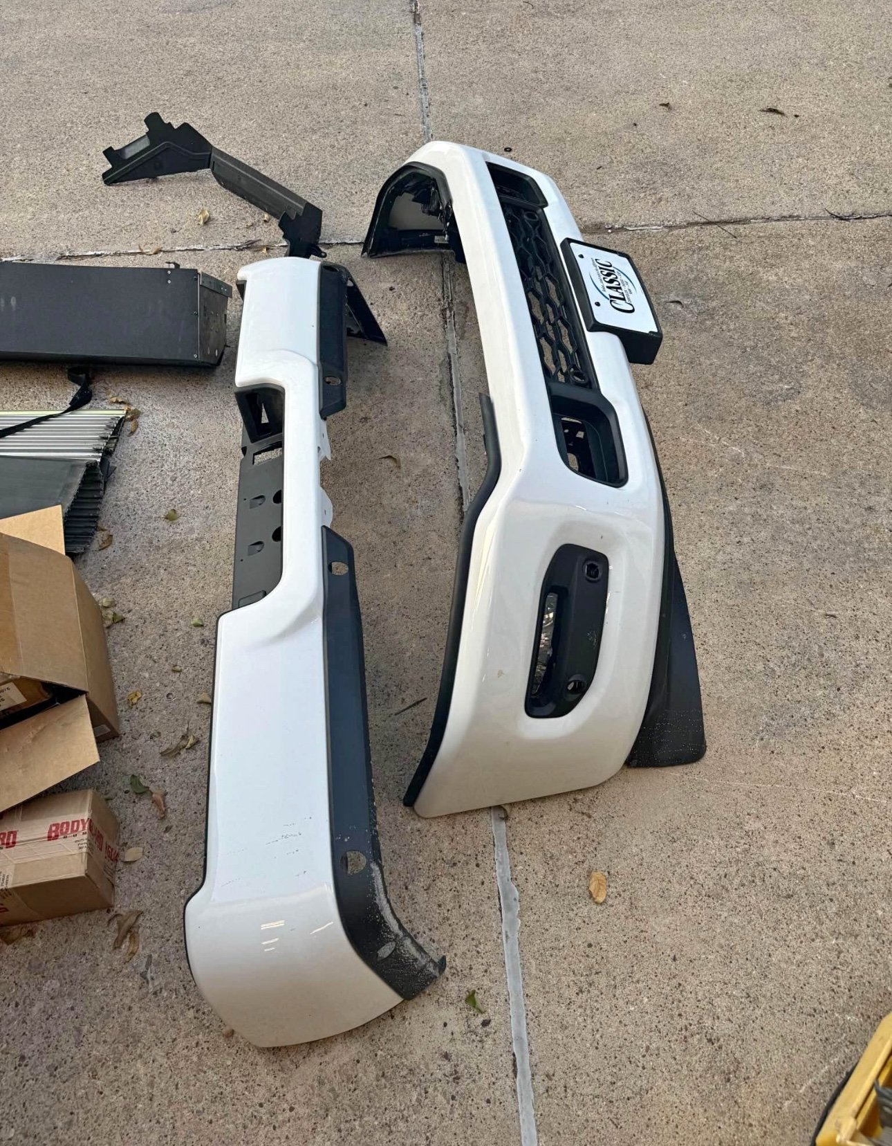 2019 to 2024 2500/3500 ram white front and rear bumpers